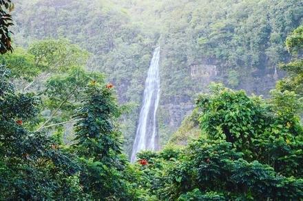 'Afareaitu Waterfall